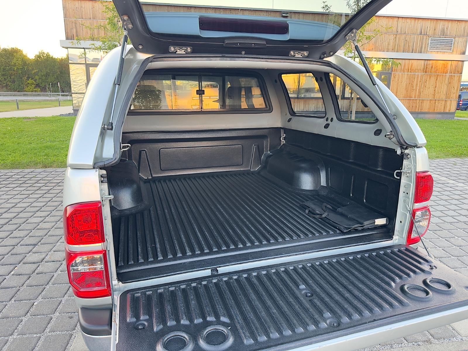 TOYOTA HILUX DOUBLECABINE 2.5 D-4D 145CH 4X4