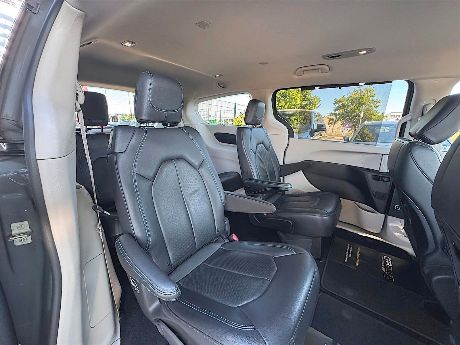 Fahrzeugabbildung Chrysler Pacifica 3.6 L V6 LIMITED LPG *LED*CarPlay*ACC*