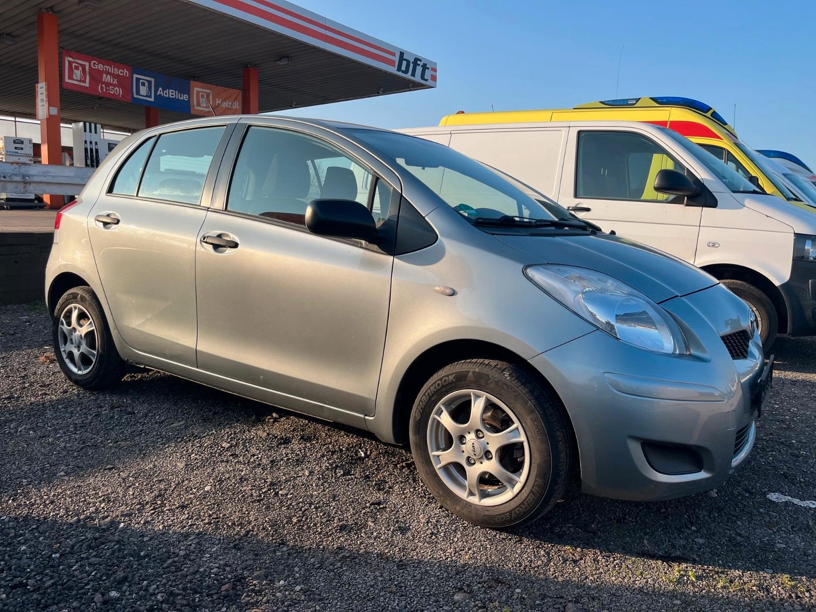 Toyota Yaris Cool Top !