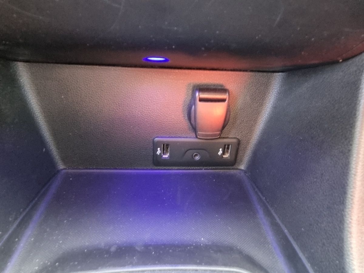 Fahrzeugabbildung Renault Koleos TECHNO BLUE dCi 185 4WD