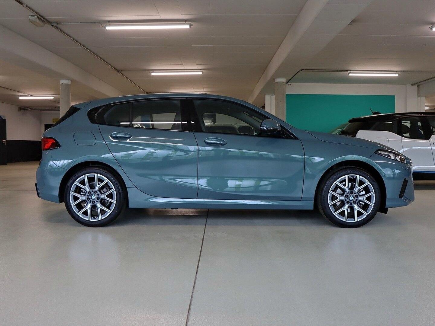 BMW 120 i M Sport Design Paket / 18Y-Speiche 974, Bi
