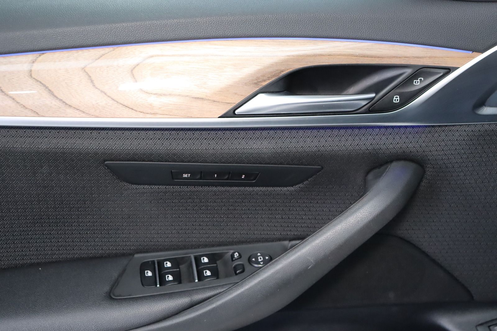 Fahrzeugabbildung BMW 540 i xDrive * HUD * Soft-Close * Night * SC * M