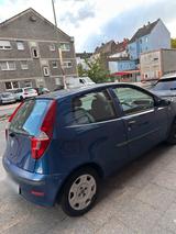Fiat Punto Sehr Sparsam - Fiat Punto in Krefeld