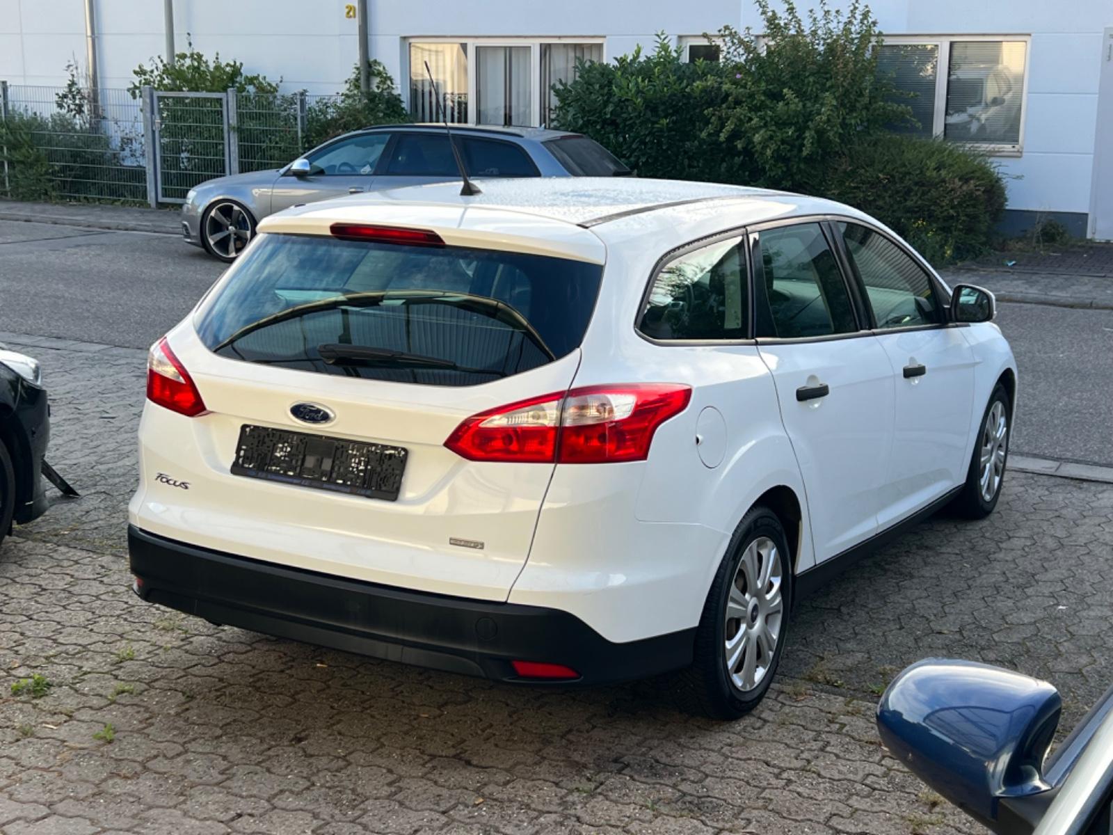 Ford Focus 2014 — photo 5