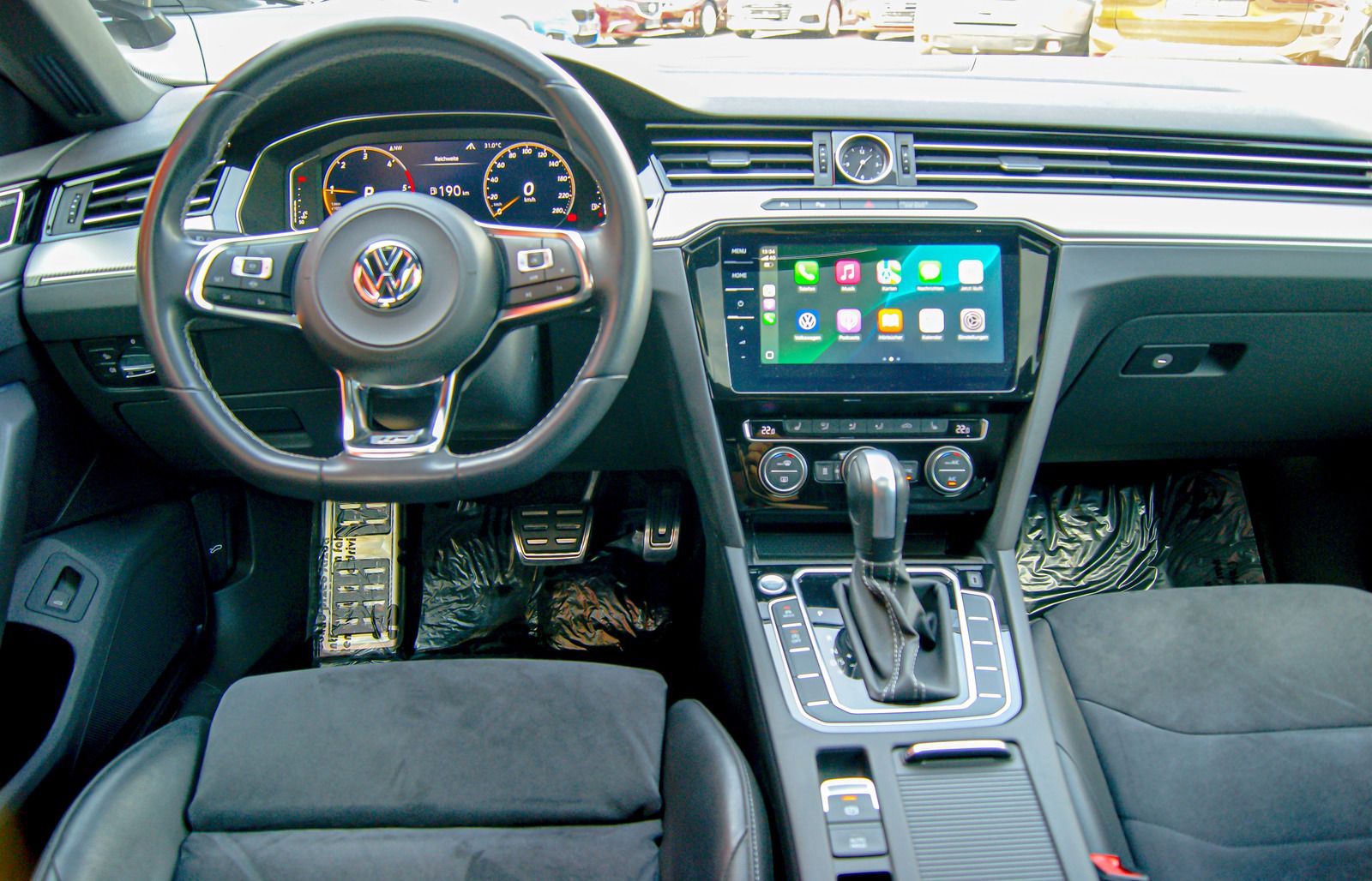Fahrzeugabbildung Volkswagen Arteon R-Line 4Motion HEADUP PANORAMA STANDHEIZG