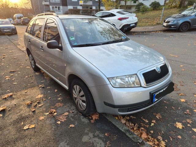 Skoda Fabia Combi 1.4 75ps nur  71tkm Komb...