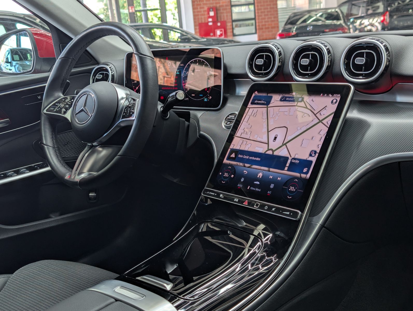 Fahrzeugabbildung Mercedes-Benz C 180 T AVANTGARDE MBUX AHK KAM VIRT AMBI WINTER