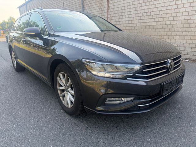 VW Passat Variant Business