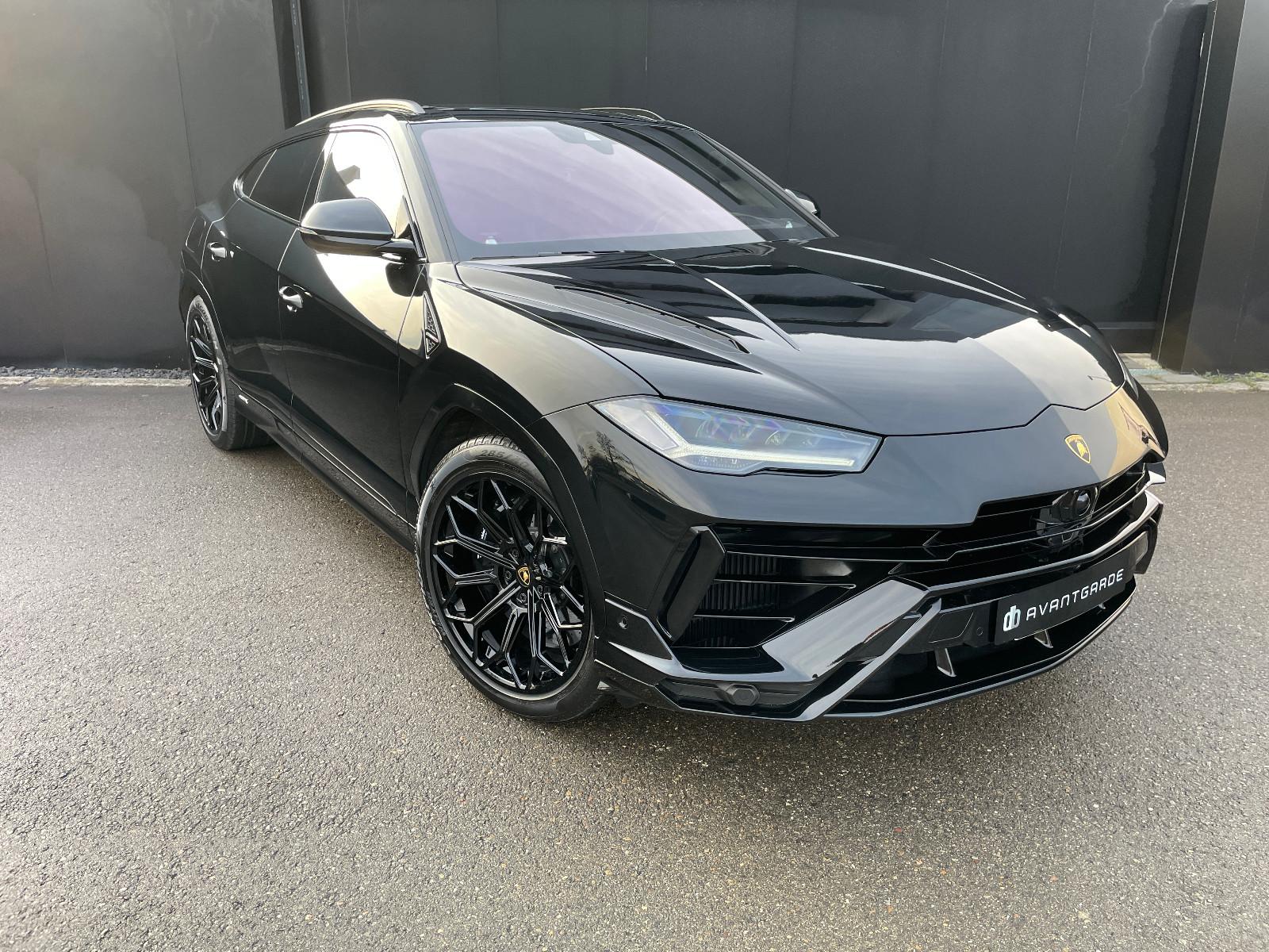 Lamborghini Urus S Akrapovic Carbon Pano Massage B&O Q
