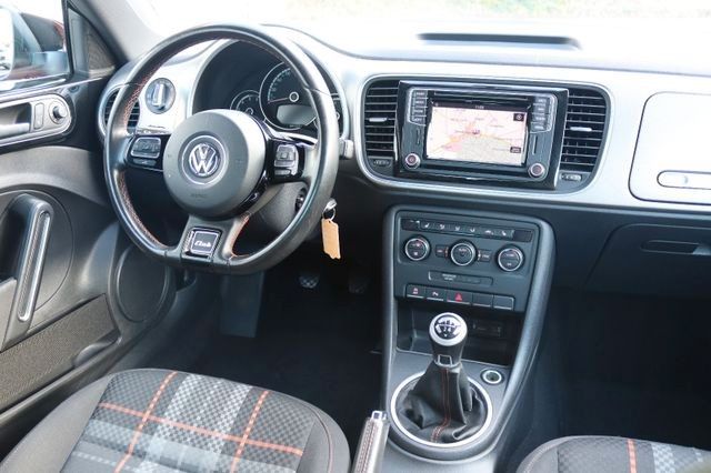Fahrzeugabbildung Volkswagen Beetle Club BMT KLIMAAUTOM NAVI SITZHEIZUNG PDC