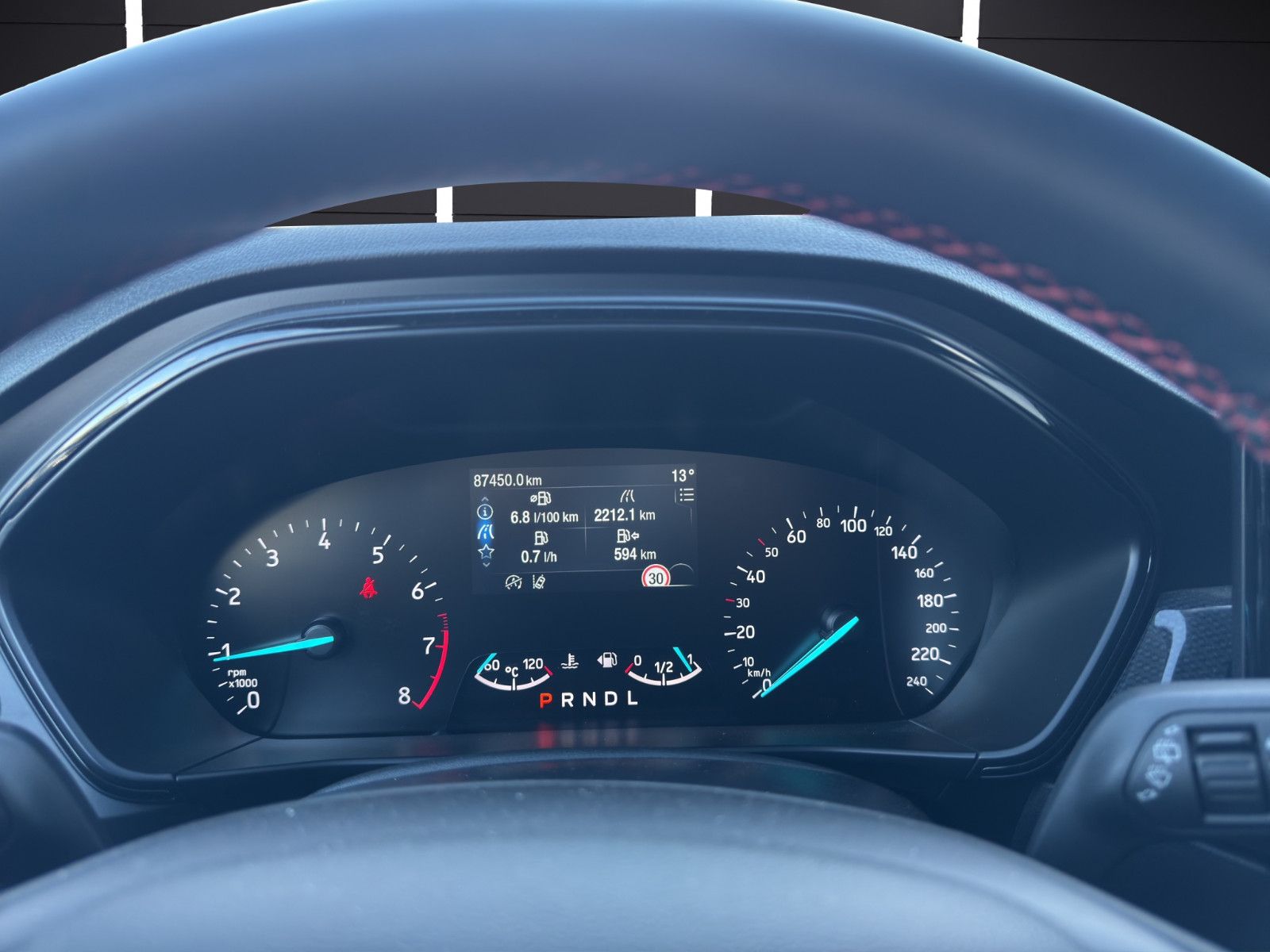 Fahrzeugabbildung Ford Focus Turnier ST-Line/Keyless/ACC/Winter Paket