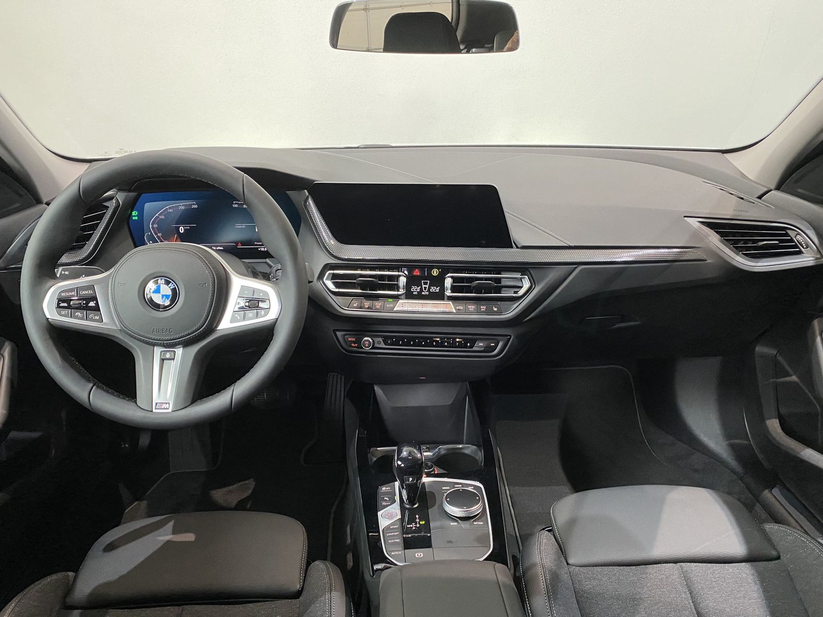 Fahrzeugabbildung BMW 118i Sport Line DAB LED WLAN Komfortzg.