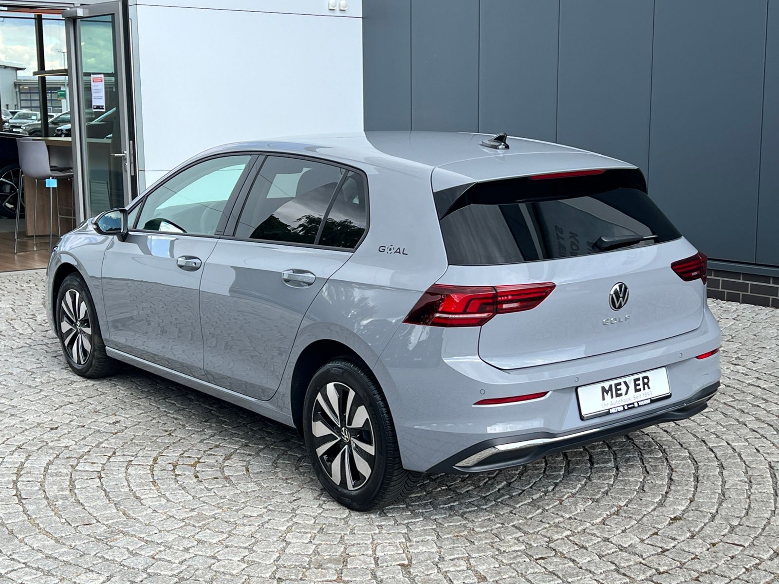 Fahrzeugabbildung Volkswagen Golf VIII GOAL 1.5 TSI *LED, App-Connect, 16'-LM