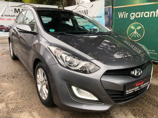 Hyundai i30 FIFA World Cup Edition//TÜV//KAMERA//WENIGKM