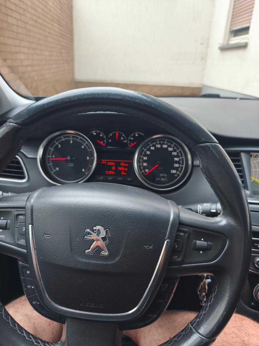 Peugeot 508 2012 — photo 6