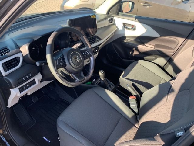 Fahrzeugabbildung Suzuki Swift 1.2 Dualjet Hybrid Comfort CarPlay/Kamera/
