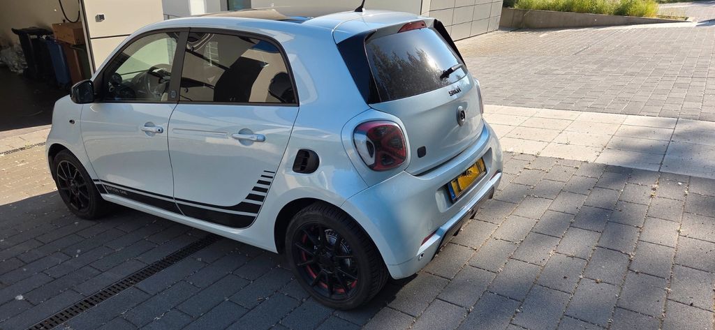 Image of Smart ForFour