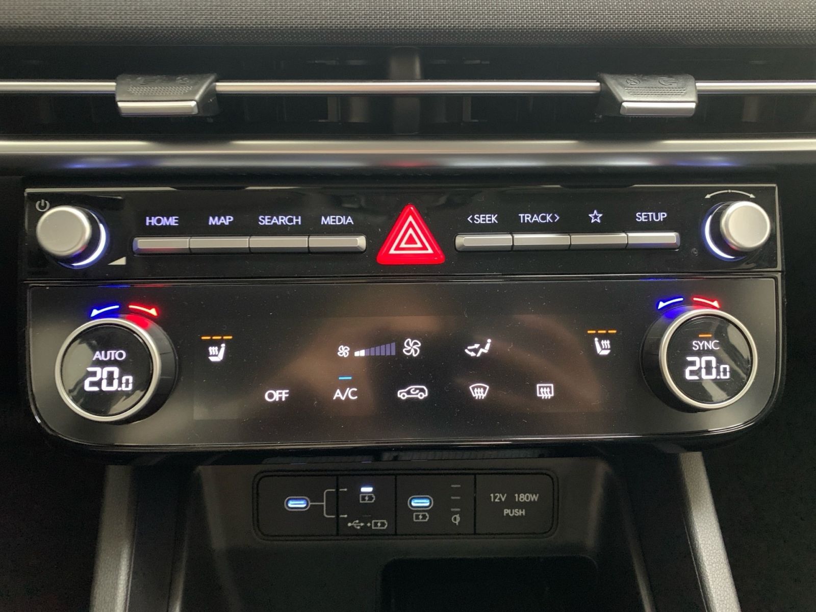 Fahrzeugabbildung Hyundai TUCSON 1.6 T-GDI 7-DCT Select Navi LED