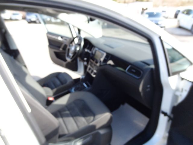 Fahrzeugabbildung Volkswagen Golf Sportsvan/Highline/1.Hand/DSG/Navi/Xenon/