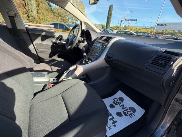 Toyota Auris  Luna / AHK / Klimaaut