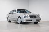 Mercedes-Benz E 55 AMG - Mercedes E 55 AMG mit Schiebedach