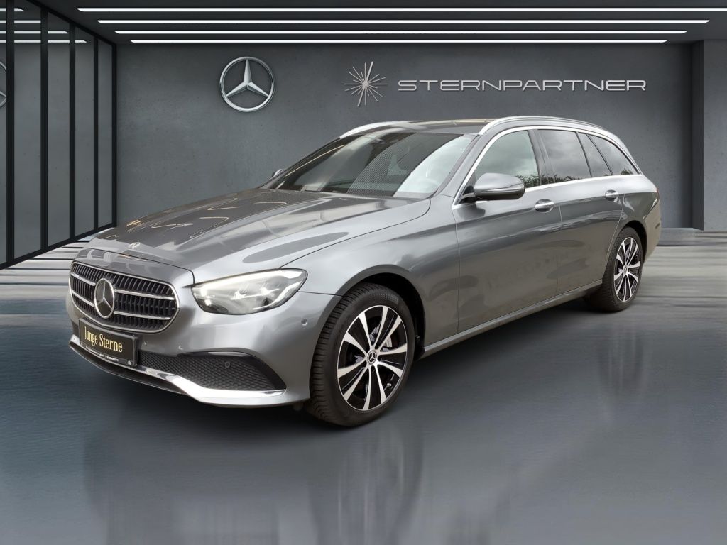 Mercedes-Benz E 300 e T AVANTGARDE+MBUX+DIST+TOTW+AMBIENTE+AHK