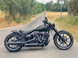 Harley-Davidson Breakout Custombike, all BLACK, unfallfrei - CUSTOMBIKE
