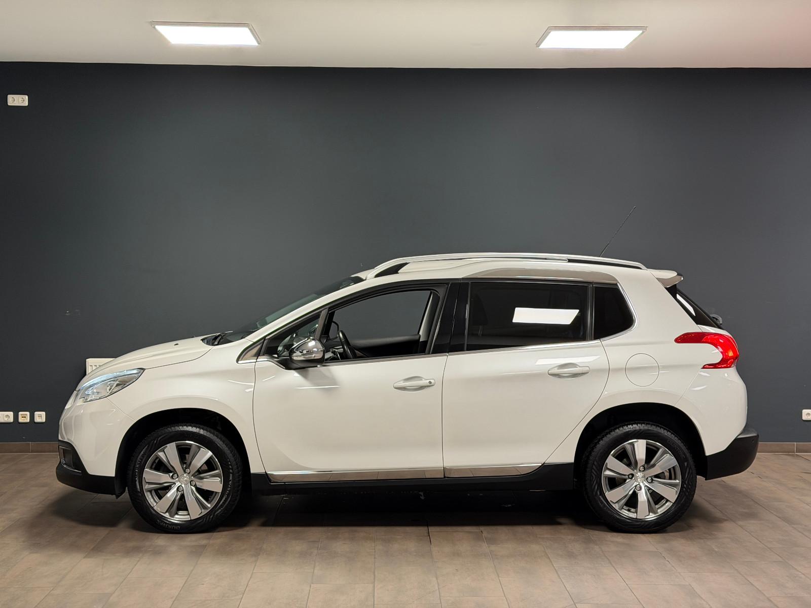 Peugeot 2008 Allure 1.6 e-HDi Automatik /2.HD/LED/SITZHZ