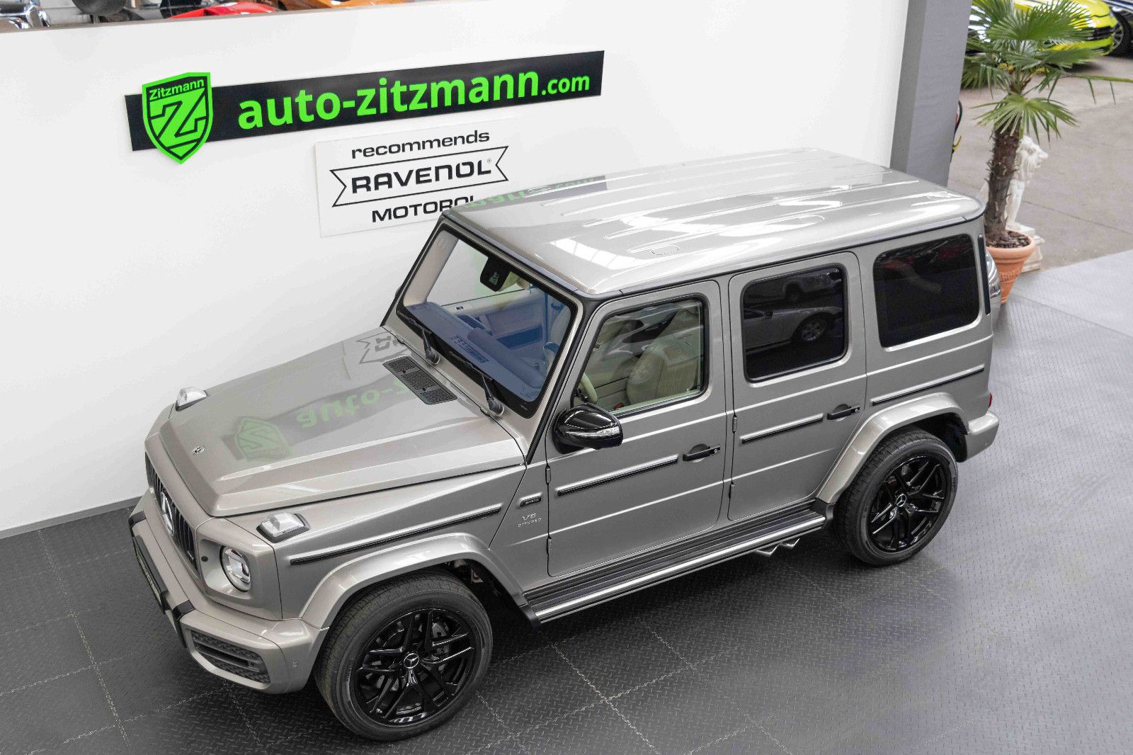 Fahrzeugabbildung Mercedes-Benz G63 AMG /360°KAMERA/MASSAGE/SITZBELÜFTUNG/AMBIEN