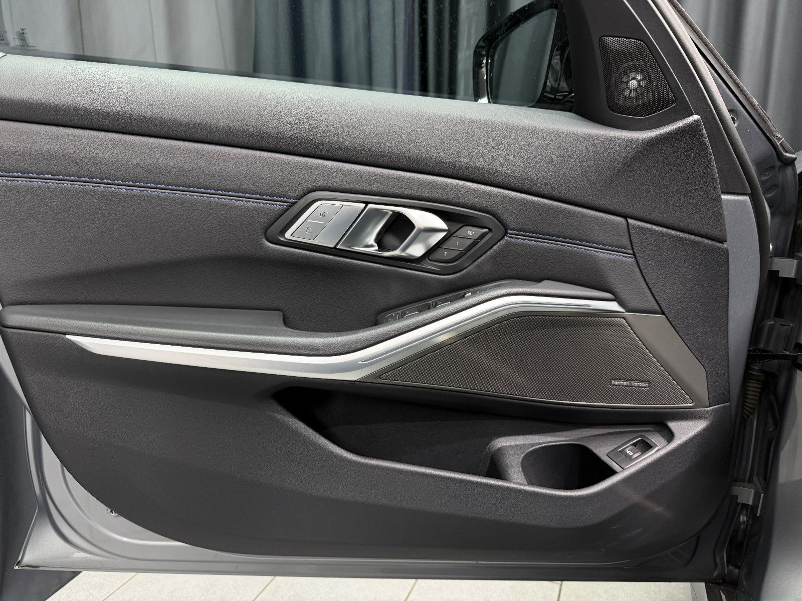Fahrzeugabbildung BMW M340i Touring xDrive|M-SITZE|360°KAMERA|AHK|VOLL