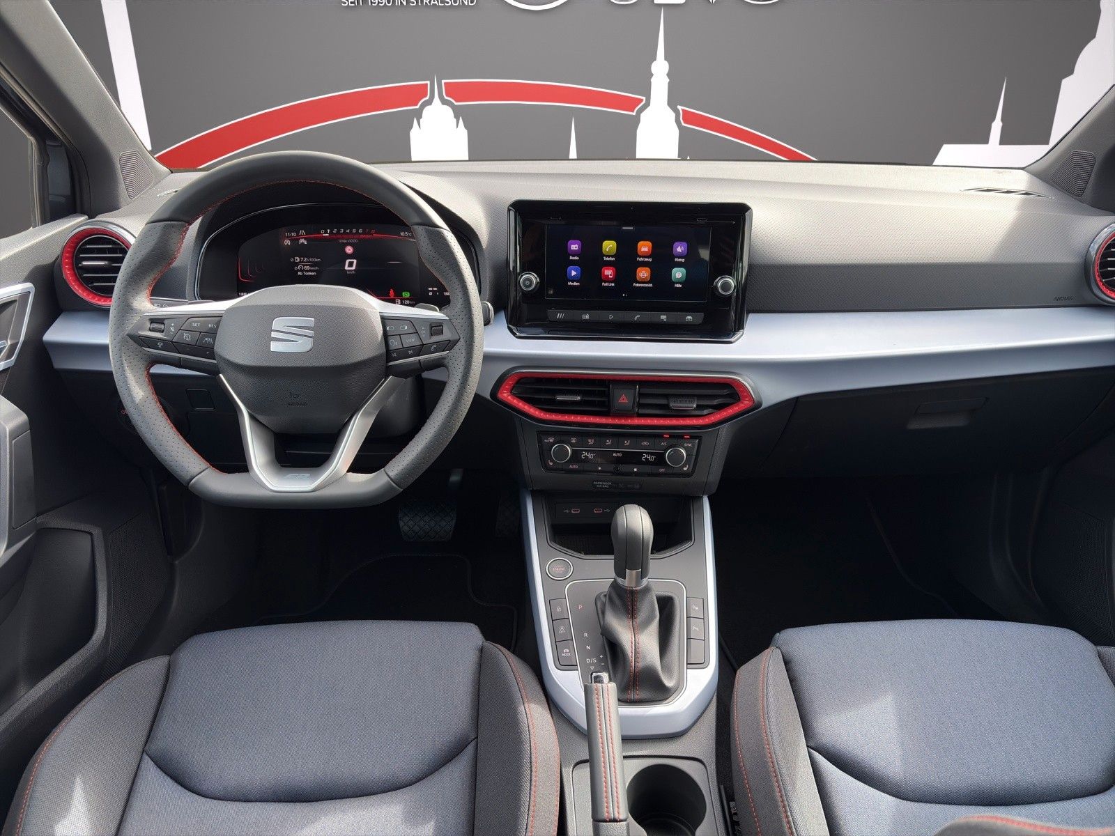 Fahrzeugabbildung SEAT Arona FR 1.0 TSI DSG AHK/ACC/RFK/SHZ/VOLLLED/KES