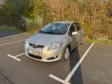 Toyota Auris 1,6l Allwetter + Winter (1. Hand Rentner) - Toyota Auris in Bonn