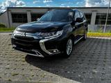Mitsubishi Plug-in Hybrid Outlander 2.4 MIVEC PLUG-IN H... - Mitsubishi Plug-in Hybrid Outlander von privat