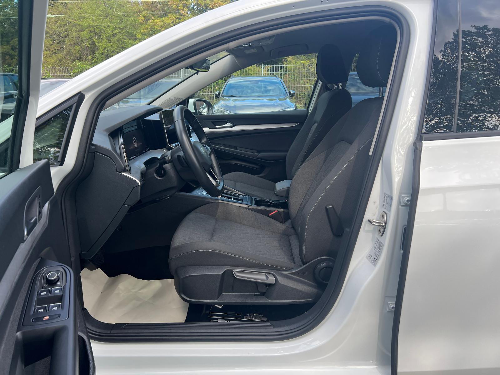 Volkswagen Golf VIII Lim. Life 1.5 eTSI DSG -NAVI -PDC -LED, миниатюра 10