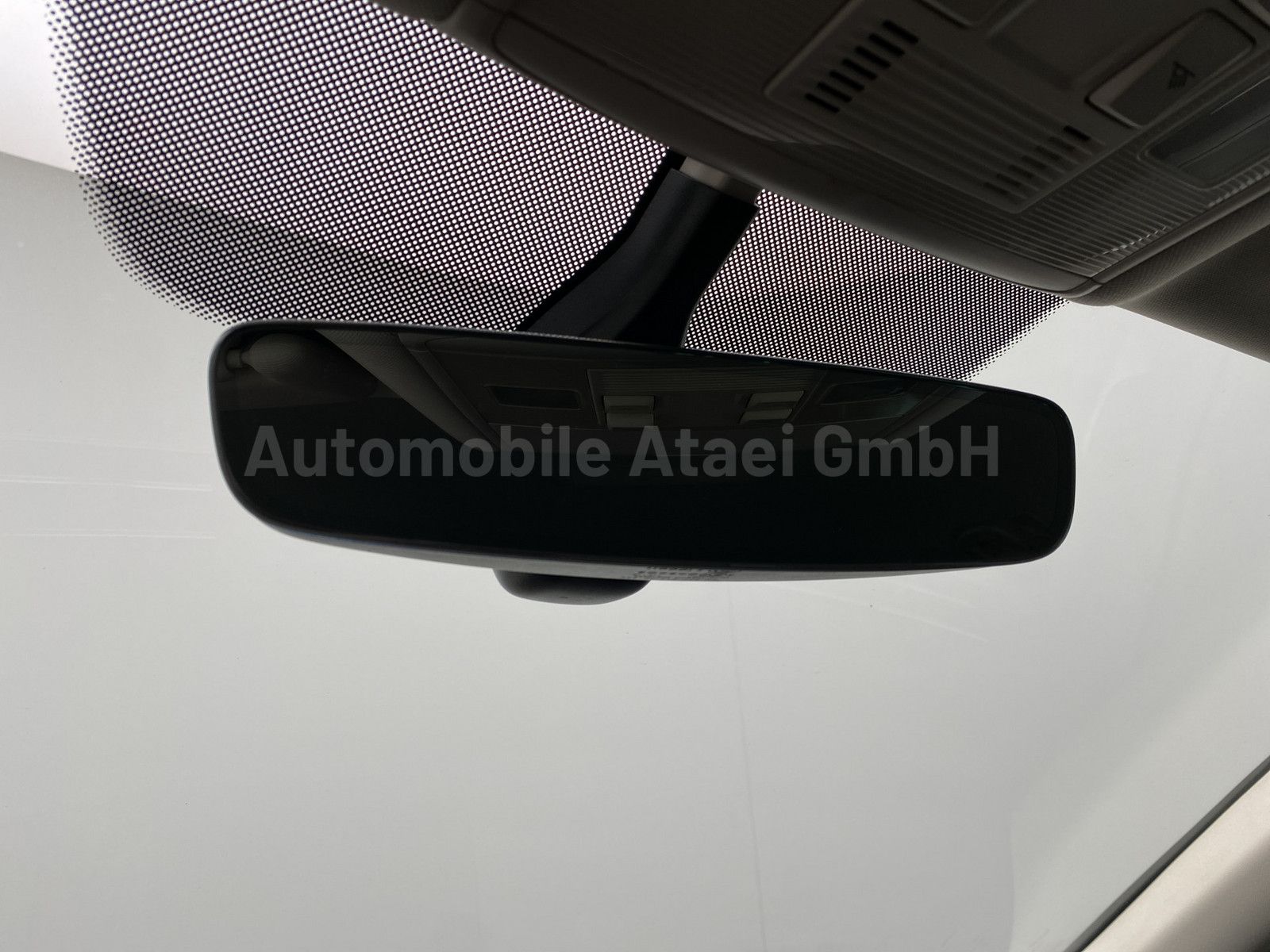 Fahrzeugabbildung Volkswagen Passat Variant TDI DSG *TAXI* TAXAMETER+TOP 3227