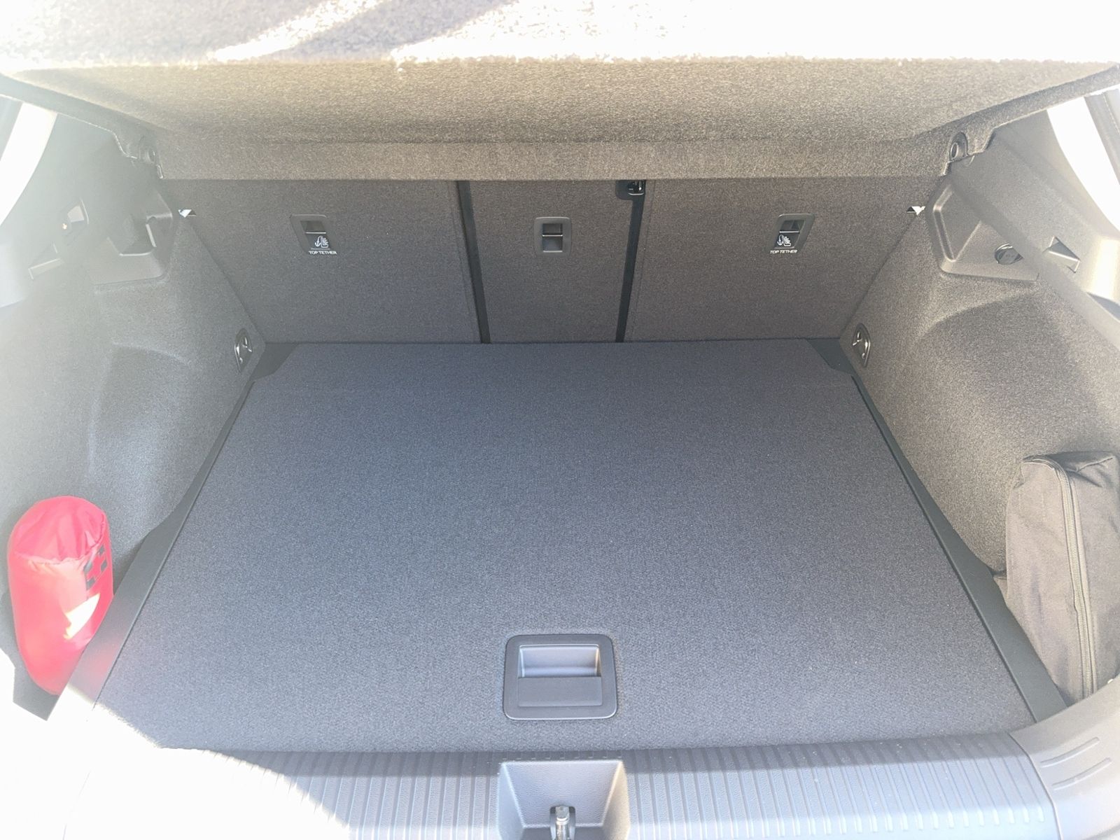 T-Roc Style 1.5 eTSI, AHK, IQ.Light, Navi, ACC D