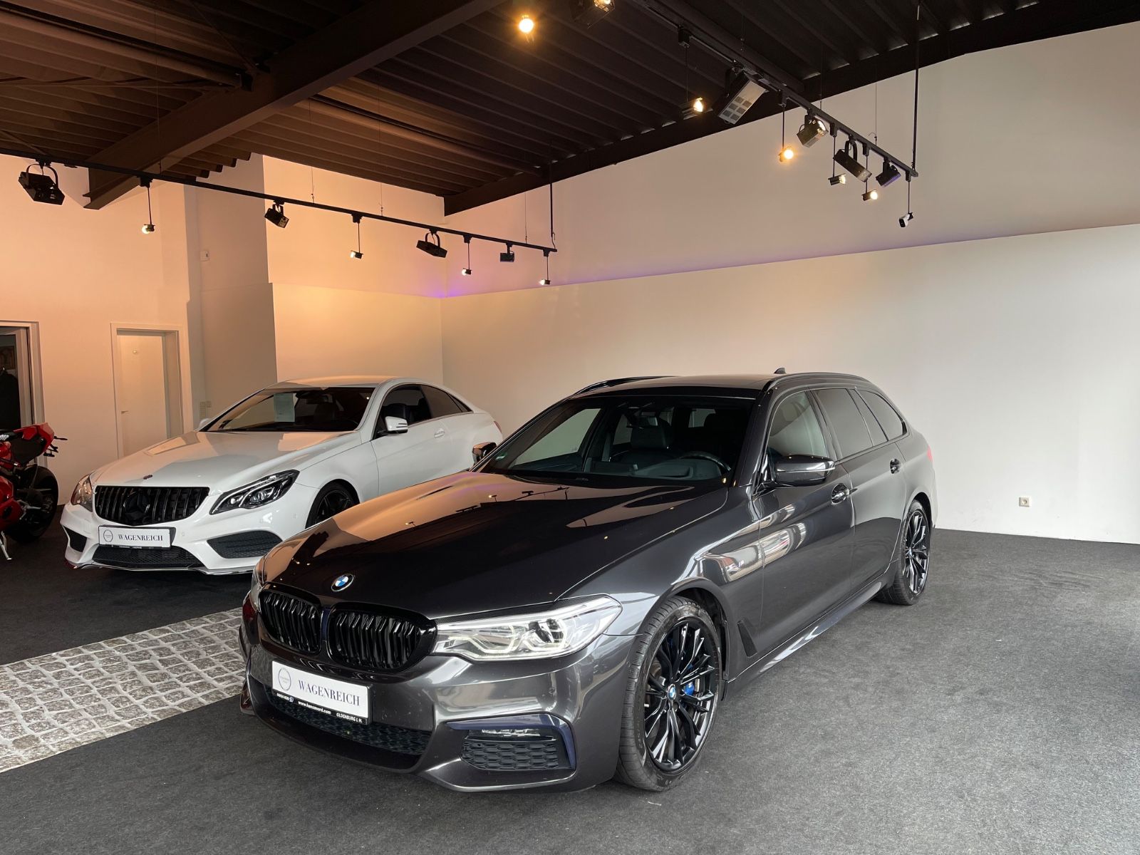 BMW 530D M Sport| Panorama | Head-Up | Harman Kardon foto 2