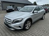Mercedes-Benz GLA 220 CDI / d 4Matic - Mercedes-Benz GLA 220: Limousine