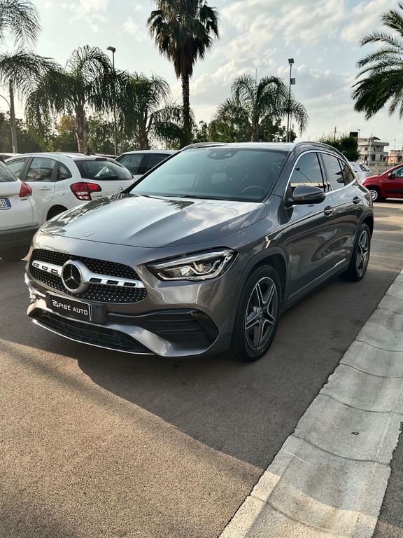 Image of Mercedes-Benz GLA 200