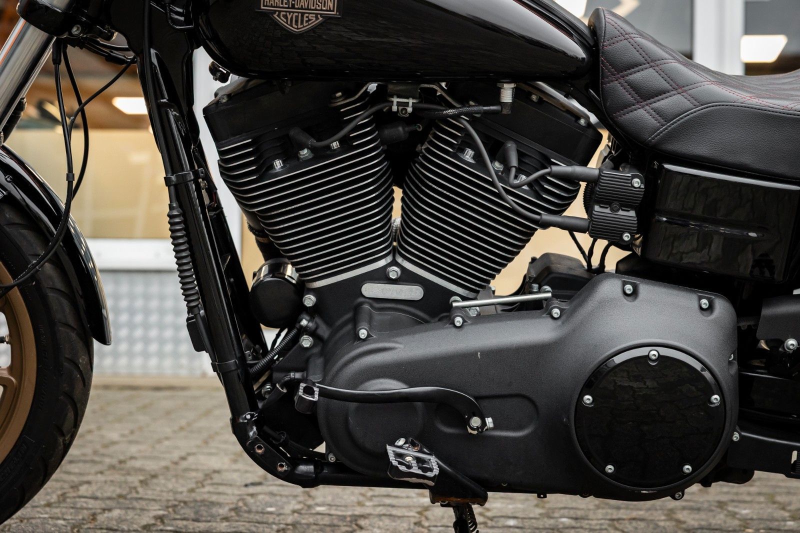 Fahrzeugabbildung Harley-Davidson FXDLS DYNA LOW RIDER S 110cui - CLUBSTYLE -
