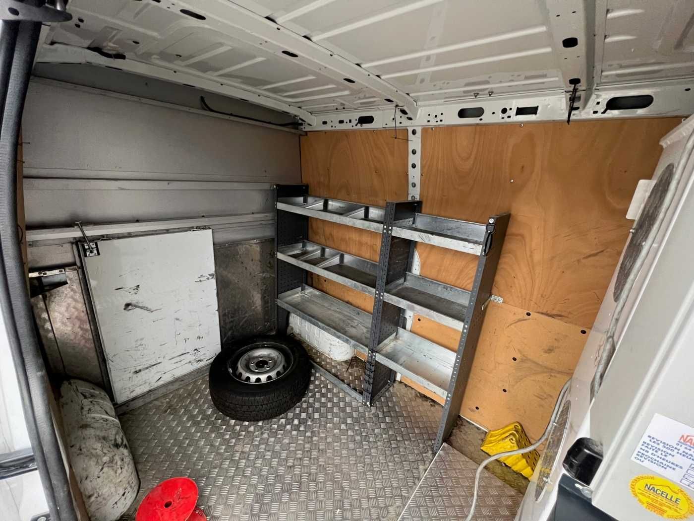 Fahrzeugabbildung Renault Master 2.3 dCi / France Elevateur 121FCC, 12,5m