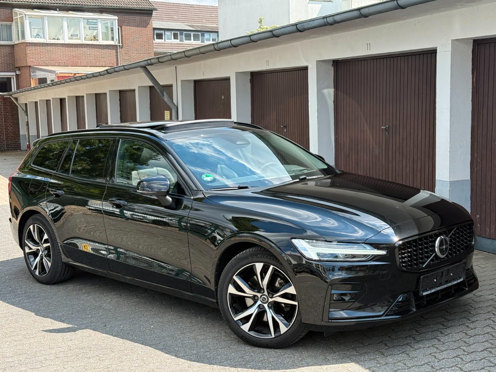 Volvo V60"Ultimate Dark"/Pano/HUD/360°/Memory/H&K/AHK