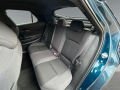 TOYOTA C-HR 1.8 Hybrid Teamplayer (AX2)