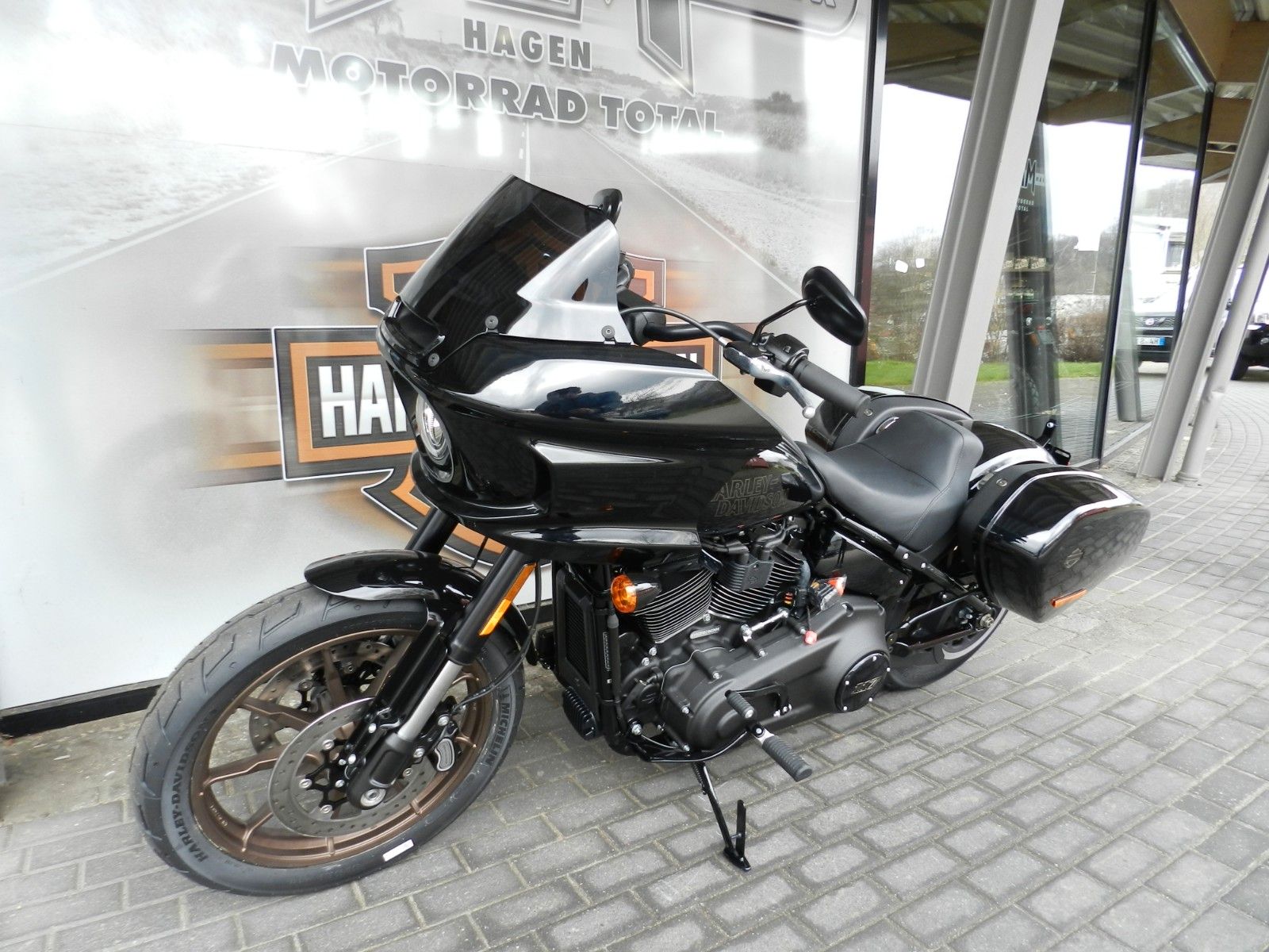 Fahrzeugabbildung Harley-Davidson Softail Low Rider ST MJ 2023