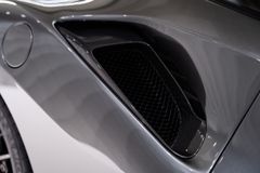 488 Pista GREY/BLACK CARBON LIFTING SYSTEM