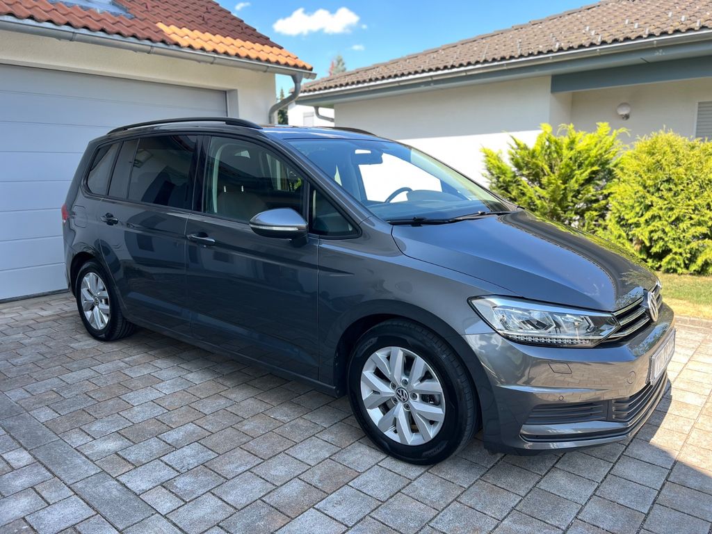 Image of Volkswagen Touran