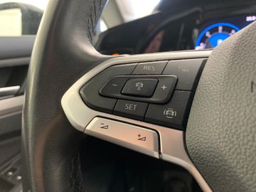 Volkswagen Golf - 11