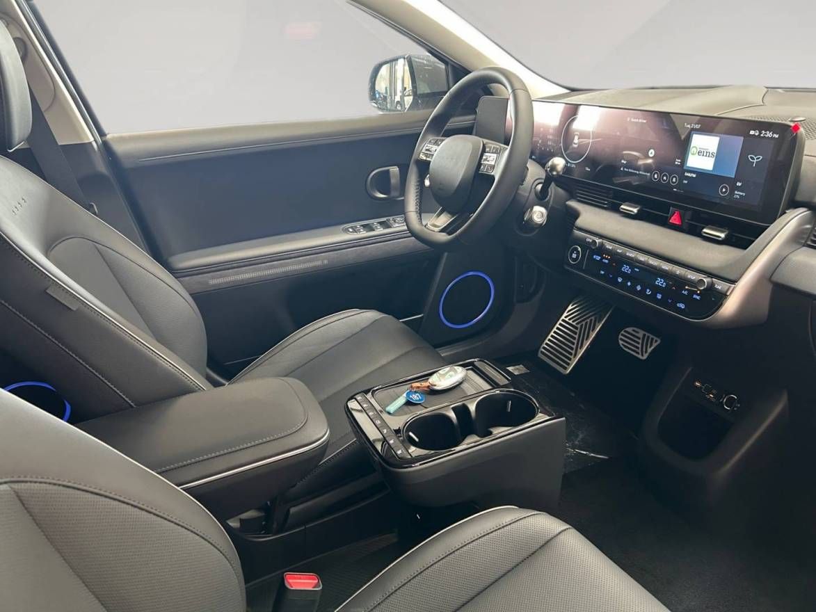 Fahrzeugabbildung Hyundai IONIQ 5  84 kWh(325 PS) UNIQ Panorama-Glasdach,