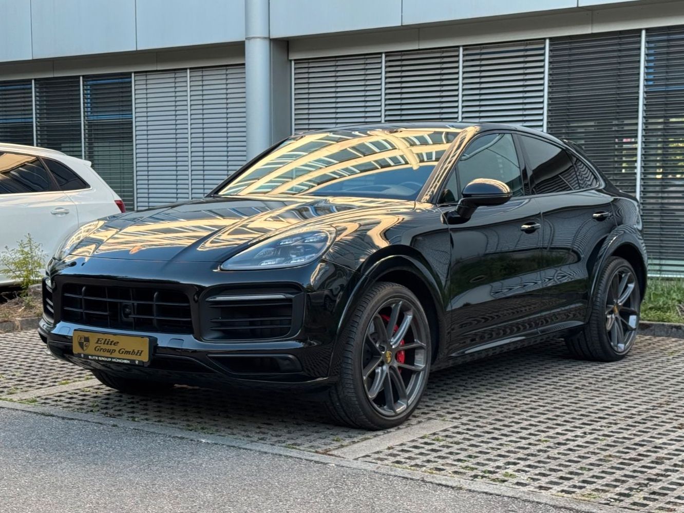 PORSCHE Cayenne GTS Coupe*Chrono*Pano*Luft* 22 Zoll*