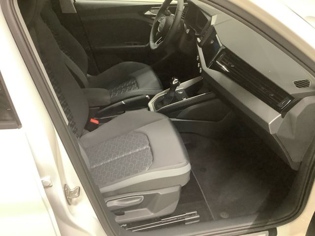 A1 Sportback S line 30 TFSI 85(116) kW(PS) S tro